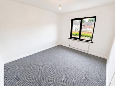 4 bedroom Terraced House for sale in Tirowen Drive, Lisburn, BT28