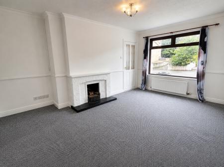 4 bedroom Terraced House for sale in Tirowen Drive, Lisburn, BT28