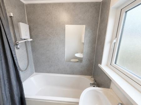 4 bedroom Terraced House for sale in Tirowen Drive, Lisburn, BT28
