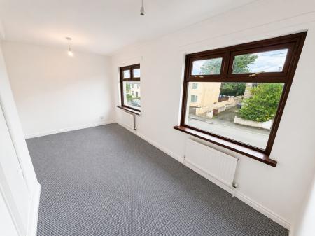 4 bedroom Terraced House for sale in Tirowen Drive, Lisburn, BT28