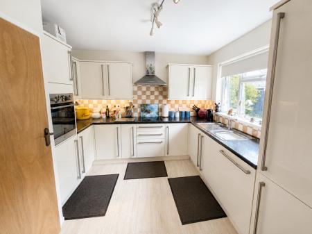 2 bedroom Semi-detached house for sale in Greenburn Park, Lambeg, BT27