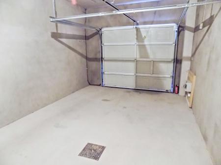 4 bedroom Town house to let in Berkeley Hall Square, Lisburn, BT27