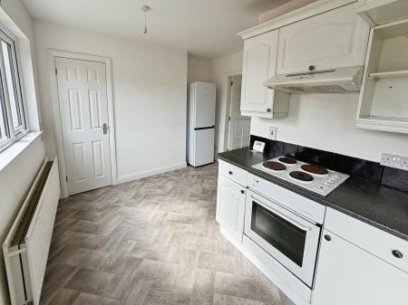 3 bedroom Terraced House to let in Strathearne Place, Lisburn, BT27