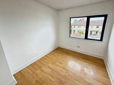 3 bedroom Terraced House to let in Strathearne Place, Lisburn, BT27