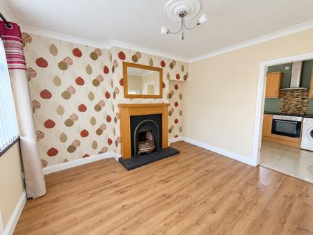 2 bedroom Terraced House to let in Moira Road, Lisburn, BT28