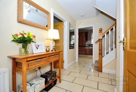 3 bedroom Detached house to let in Mornington View, Lisburn, BT28