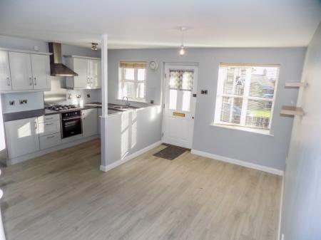 2 bedroom Town house to let in Old Mill Cottages, Derriaghy, BT28