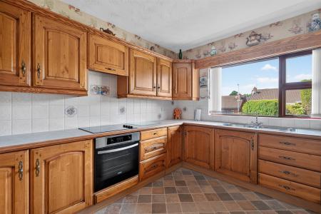 4 bedroom Bungalow for sale in Barnfield Road, Derriaghy, BT28