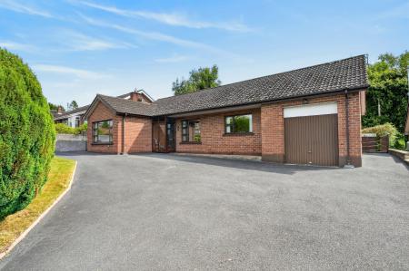 4 bedroom Bungalow for sale in Barnfield Road, Derriaghy, BT28