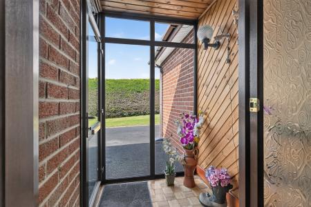 4 bedroom Bungalow for sale in Barnfield Road, Derriaghy, BT28