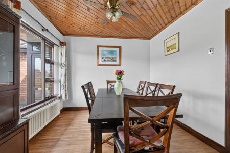 4 bedroom Bungalow for sale in Barnfield Road, Derriaghy, BT28