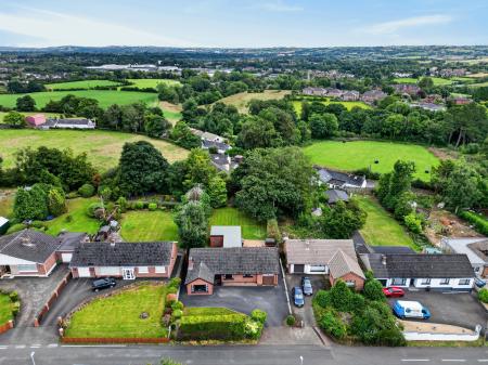 4 bedroom Bungalow for sale in Barnfield Road, Derriaghy, BT28