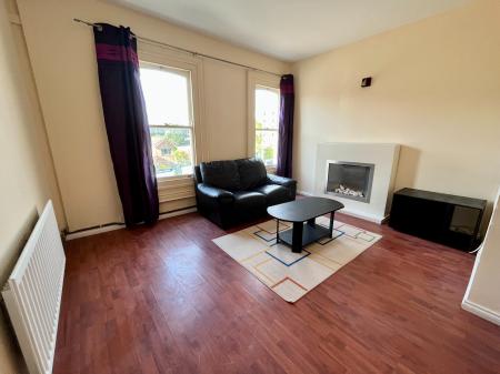 2 bedroom Flat to let in Bridge Street, Lisburn, BT28