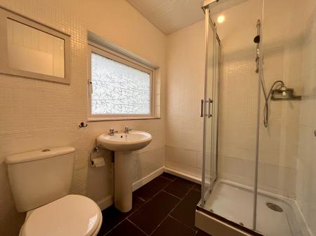 2 bedroom Flat to let in Bridge Street, Lisburn, BT28