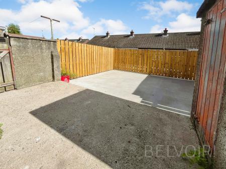 3 bedroom Terraced House to let in Brookvale Rise, Lisburn, BT28