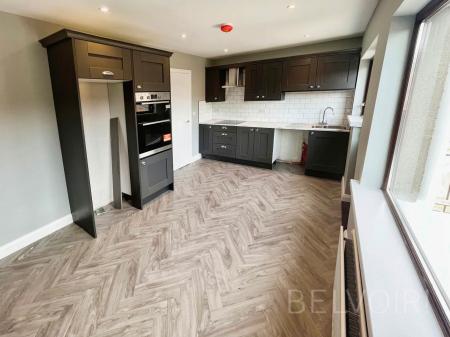 3 bedroom Terraced House to let in Brookvale Rise, Lisburn, BT28