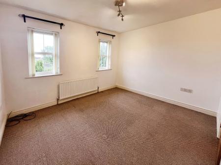 3 bedroom Town house to let in Mornington Avenue, Lisburn, BT28