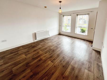 3 bedroom Town house to let in Mornington Avenue, Lisburn, BT28
