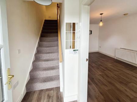3 bedroom Town house to let in Mornington Avenue, Lisburn, BT28