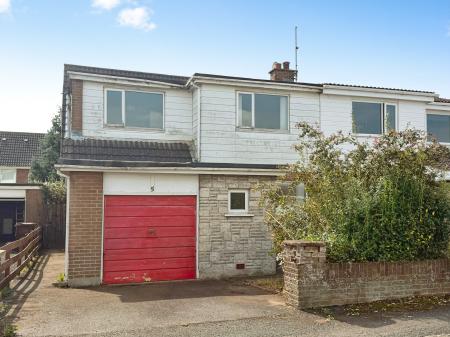 Cairnmore Drive, Lisburn, BT28