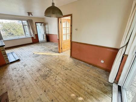 3 bedroom Semi-detached house for sale in Cairnmore Drive, Lisburn, BT28