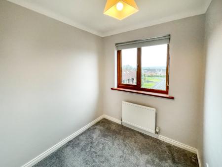 3 bedroom Semi-detached house to let in Glenwood Court, Lisburn, BT28