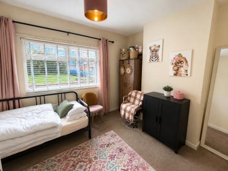 2 bedroom Terraced House for sale in Low Road, Lisburn, BT27