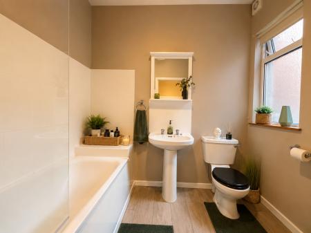 2 bedroom Terraced House for sale in Low Road, Lisburn, BT27