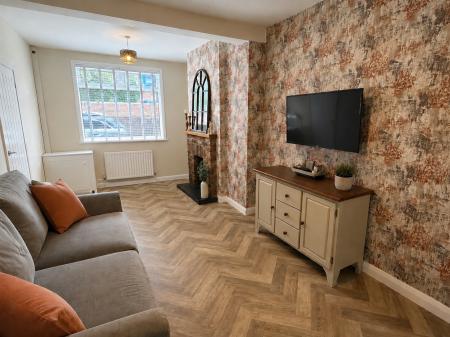 2 bedroom Terraced House for sale in Low Road, Lisburn, BT27
