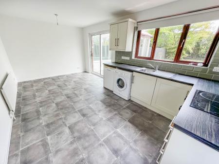 3 bedroom Semi-detached house to let in Old Mill Heights, Hillsborough, BT26