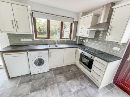 3 bedroom Semi-detached house to let in Old Mill Heights, Hillsborough, BT26