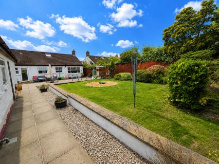 3 bedroom Bungalow for sale in Woodland Gardens, Lambeg, BT27