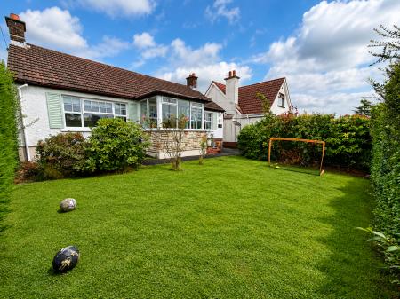 3 bedroom Bungalow for sale in Woodland Gardens, Lambeg, BT27
