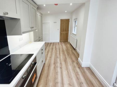 3 bedroom Semi-detached house to let in Hillsborough Road, Lisburn, BT28