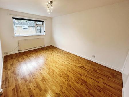 3 bedroom Semi-detached house to let in Thornleigh Park, Lisburn, BT28