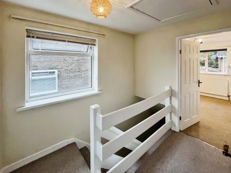 3 bedroom Semi-detached house to let in Thornleigh Park, Lisburn, BT28