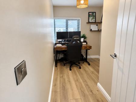 3 bedroom Semi-detached house for sale in Palmer Avenue, Lisburn, BT28
