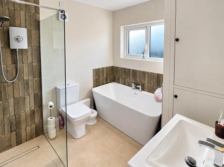 3 bedroom Semi-detached house for sale in Palmer Avenue, Lisburn, BT28