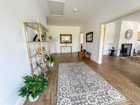 3 bedroom Bungalow to let in Bresagh Road, Lisburn, BT27