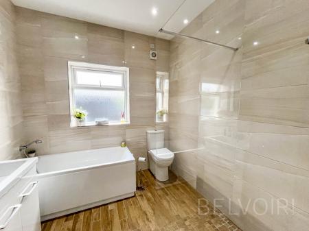 3 bedroom Bungalow to let in Bresagh Road, Lisburn, BT27