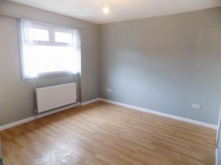 4 bedroom Terraced House to let in Glenwood Park, Dunmurry, BT17