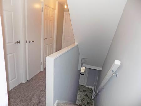 4 bedroom Terraced House to let in Glenwood Park, Dunmurry, BT17