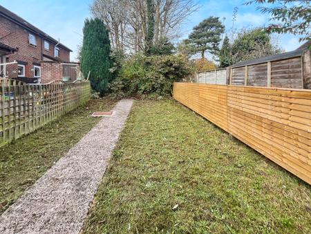 2 bedroom Apartment to let in Lawnmount Crescent, Lisburn, BT27