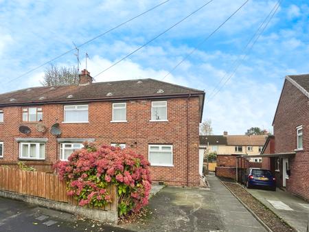 2 bedroom Apartment to let in Lawnmount Crescent, Lisburn, BT27