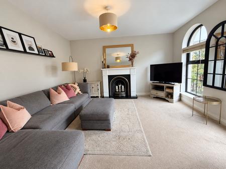 3 bedroom Semi-detached house to let in Mornington Gardens, Lisburn, BT28