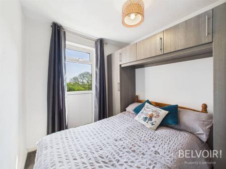 2 bedroom Flat for sale in Meade Close, Prescot, L35