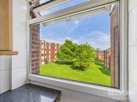 2 bedroom Flat for sale in Meade Close, Prescot, L35