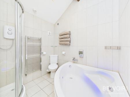 1 bedroom Barn Conversion for sale in Warrington Road, Rainhill, L35