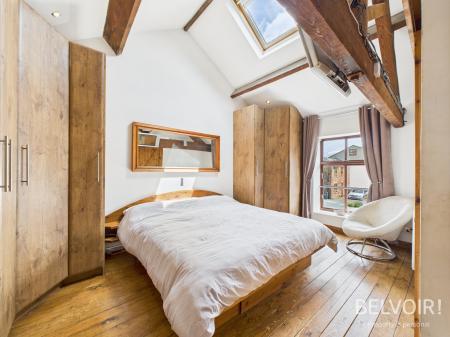 1 bedroom Barn Conversion for sale in Warrington Road, Rainhill, L35