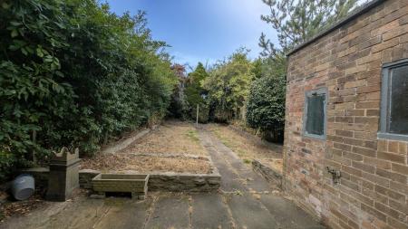 3 bedroom Terraced House to let in Molyneux Drive, Prescot, L35